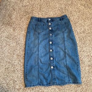 Cute long button denim skirt